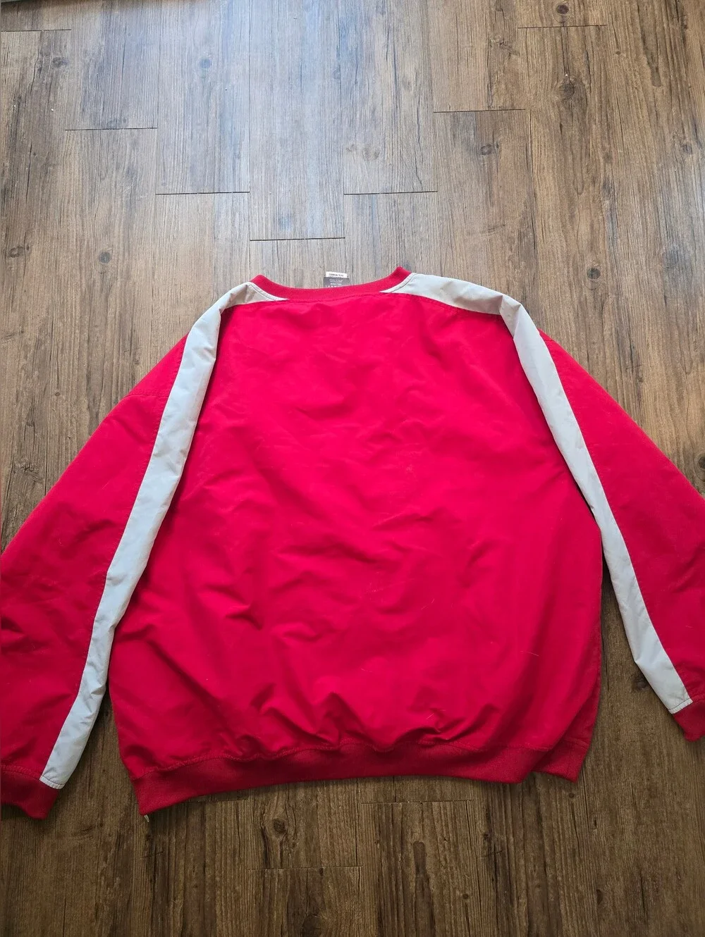 University Of Alabama Red V-Neck Pull Over With University Logo